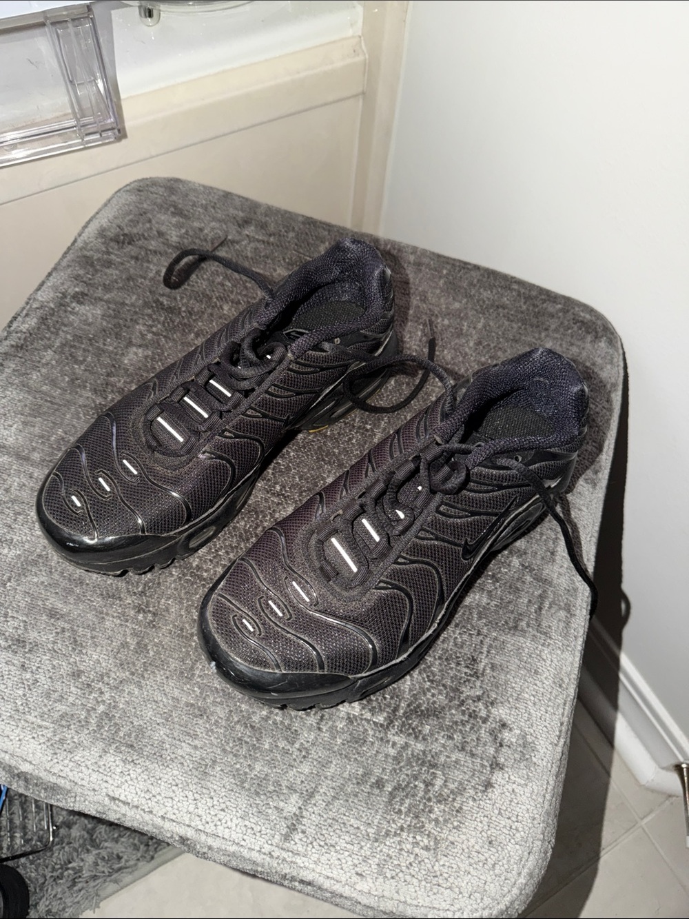 Nike Kids Black Mesh Athletic Sneakers